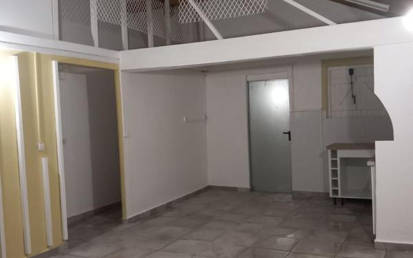 Appartement à louer    3 pièces •  Basse-Terre