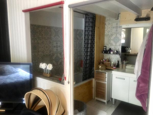 SAINTES, Immeuble de rapport, rare à la vente.