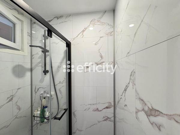 Maison
         5 pièces
        - 100 m² 319 000 € *