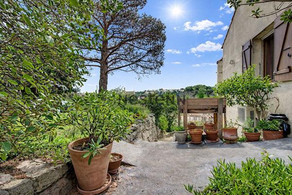 Maison familiale type 4 /5 avec dépendance de Type2/3 , Vue dominante