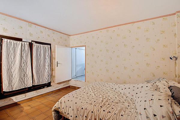 Maison familiale type 4 /5 avec dépendance de Type2/3 , Vue dominante