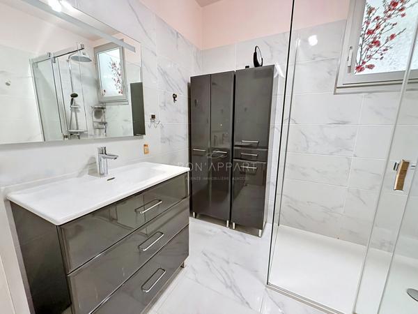 Appartement 4 pièce(s) 3 chambre(s) 94 m²