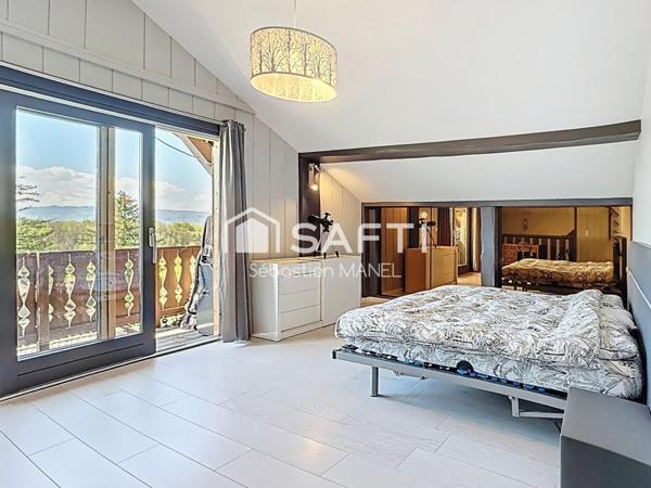 Chalet sur le coteau, vue panoramique