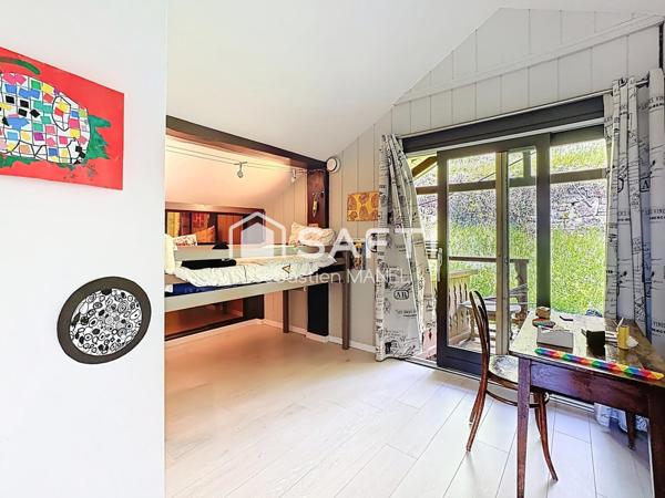 Chalet sur le coteau, vue panoramique