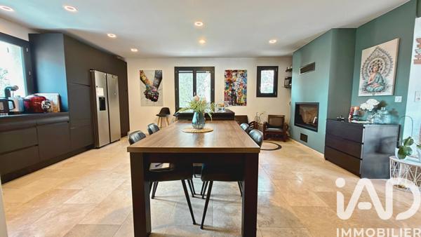 Maison à vendre 10 pièces 272 m² Peyrolles-en-Provence