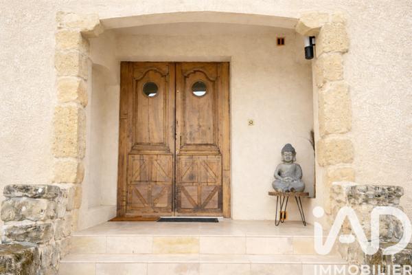 Maison à vendre 10 pièces 272 m² Peyrolles-en-Provence