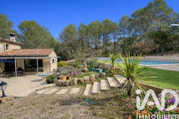 Maison à vendre 10 pièces 272 m² Peyrolles-en-Provence