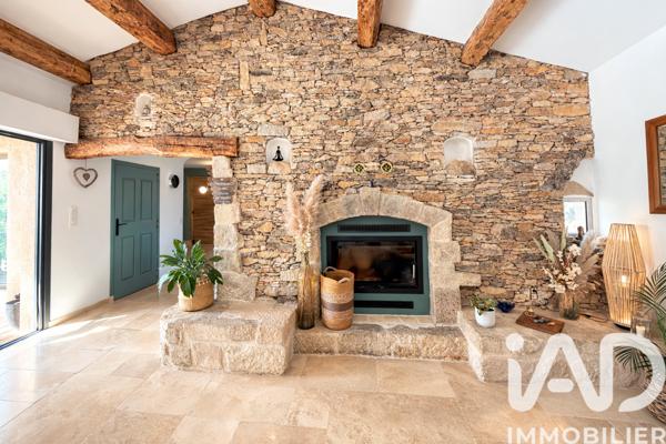 Maison à vendre 10 pièces 272 m² Peyrolles-en-Provence