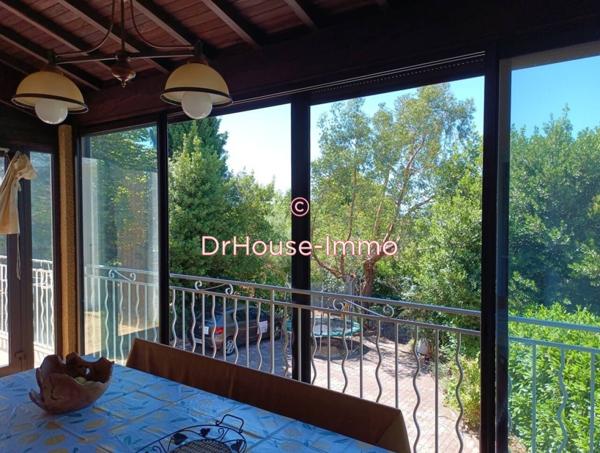 Maison à vendre 8 pièces de 215 m²