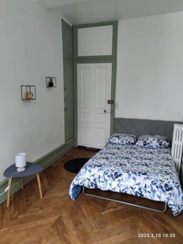 Immeuble à vendre NERIS LES BAINS (03)