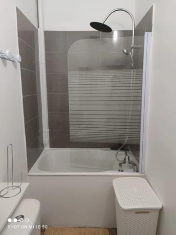 Immeuble à vendre NERIS LES BAINS (03)