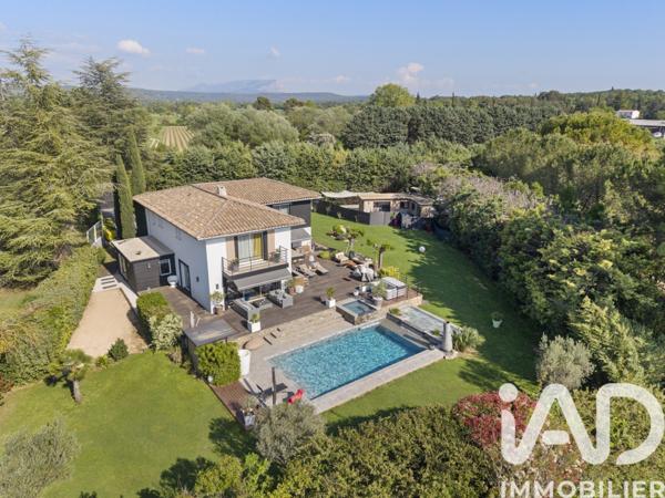 Maison à vendre 8 pièces 300 m² Aix-en-Provence