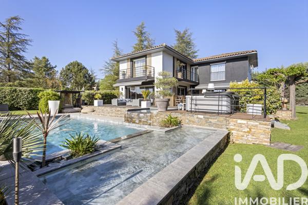Maison à vendre 8 pièces 300 m² Aix-en-Provence
