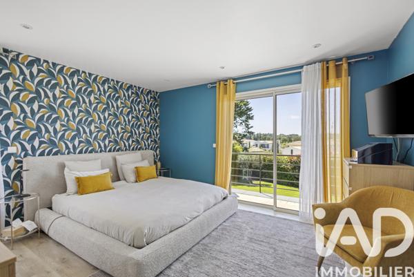 Maison à vendre 8 pièces 300 m² Aix-en-Provence