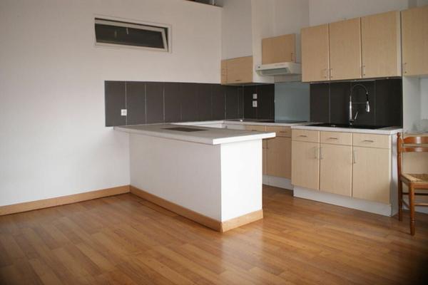 Immeuble à vendre    1 pièce •  Fleurance