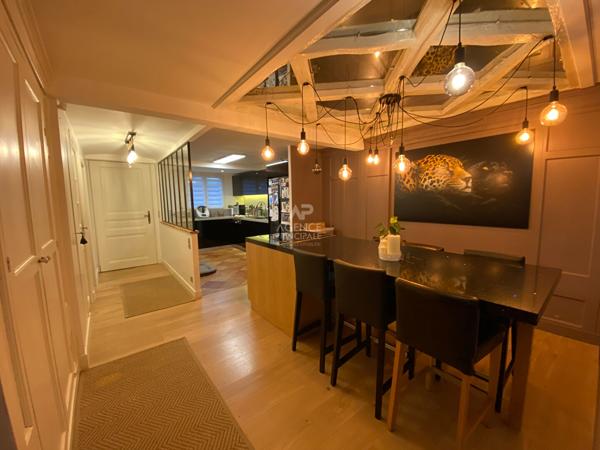A LOUER- Maison meublé 5 pièces -SAINT-GERMAIN-EN-LAYE - Quartier Sous-Préfecture Loyer 3 500 €/mois charges comprises **  - Référence  18404
