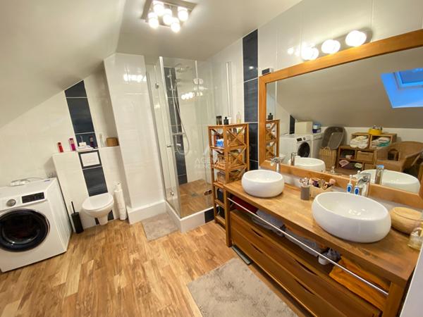 A LOUER- Maison meublé 5 pièces -SAINT-GERMAIN-EN-LAYE - Quartier Sous-Préfecture Loyer 3 500 €/mois charges comprises **  - Référence  18404