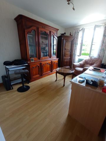 Maison 8 pièce(s) 5 chambre(s) 127.8 m²