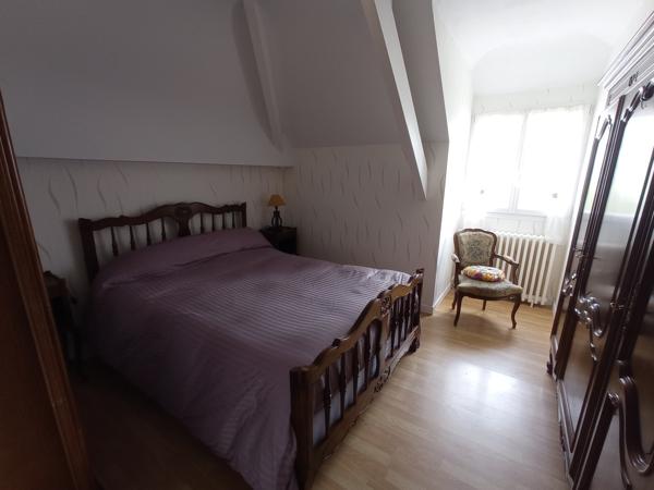 Maison 8 pièce(s) 5 chambre(s) 127.8 m²