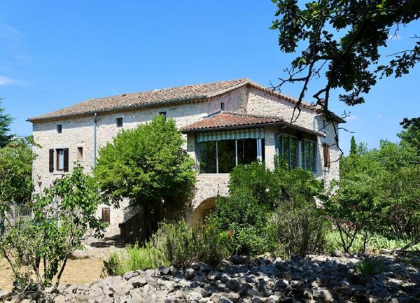 Maison à vendre    5 pièces • 130,20 m2 Ruoms