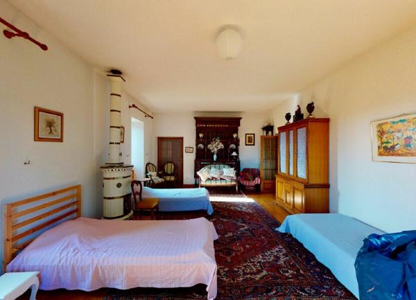 Maison à vendre    5 pièces • 130,20 m2 Ruoms