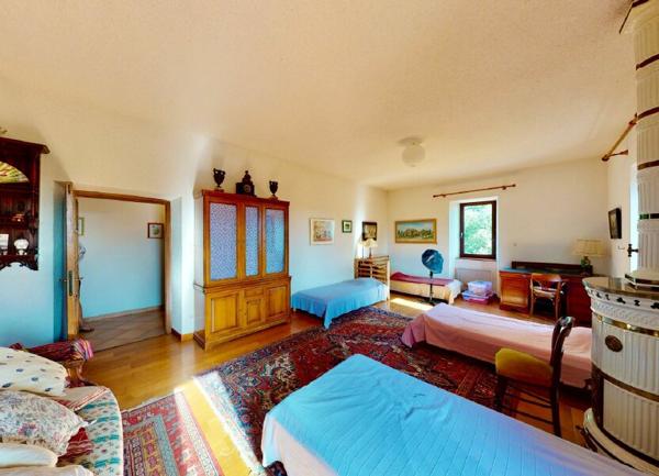 Maison à vendre    5 pièces • 130,20 m2 Ruoms