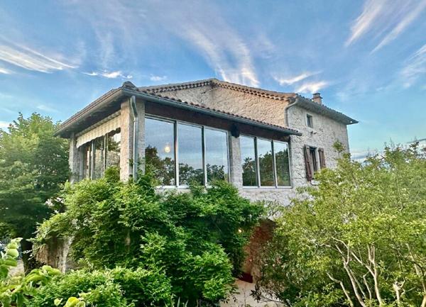 Maison à vendre    5 pièces • 130,20 m2 Ruoms