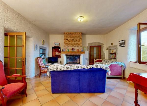 Maison à vendre    5 pièces • 130,20 m2 Ruoms