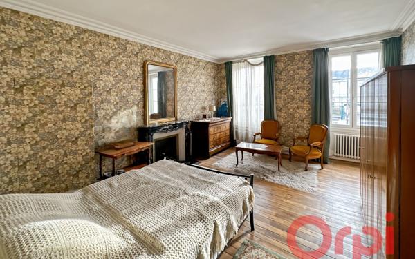 Maison à vendre    12 pièces • 224 m2 Bourges