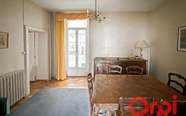 Maison à vendre    12 pièces • 224 m2 Bourges