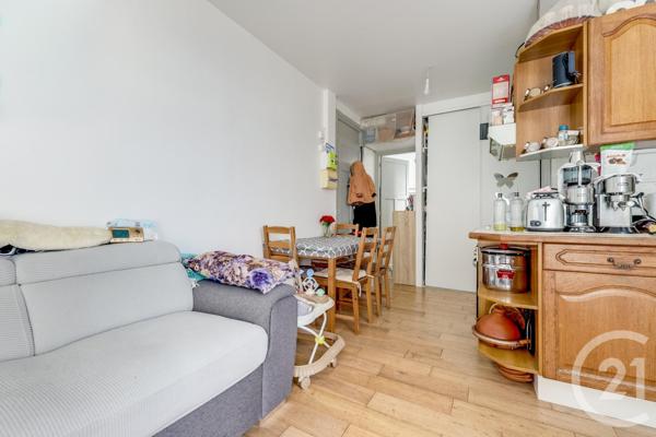 Appartement à vendre  2 pièces - 32,22 m2 BOIS COLOMBES - 92