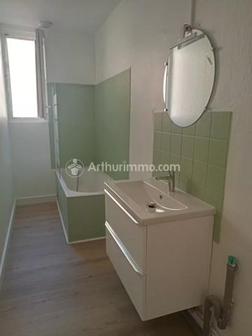 Location                                                      Appartement
                        
                     3 pièces                      71 m2                     à Briatexte