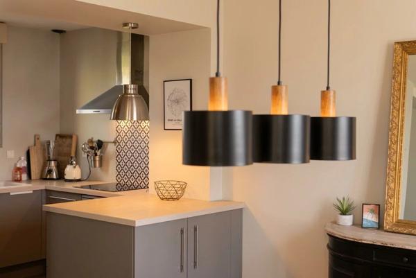 Vente                                                      Maison
                        
                     5 pièces                      105 m2                     à Brive-la-Gaillarde