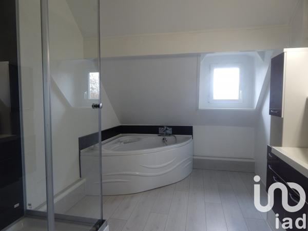 Maison 8 pièces de 188 m² à Épernon (28230)