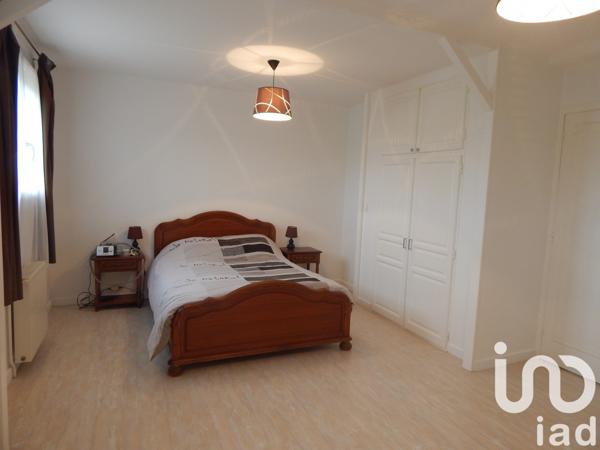 Maison 8 pièces de 188 m² à Épernon (28230)