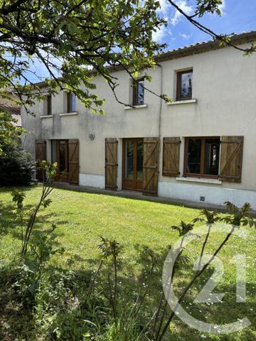 Maison à vendre  7 pièces - 155,13 m 2   CHATILLON SUR THOUET  - 79