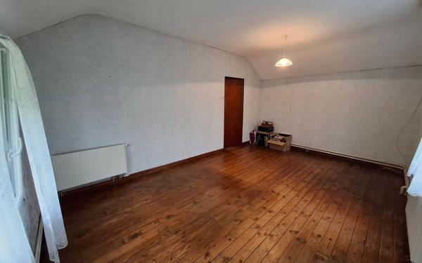 Maison à vendre    4 pièces •  Cuise-la-Motte