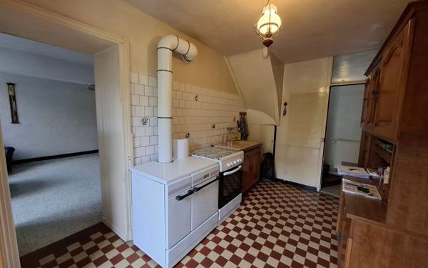 Maison à vendre    4 pièces •  Cuise-la-Motte