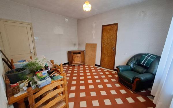 Maison à vendre    4 pièces •  Cuise-la-Motte