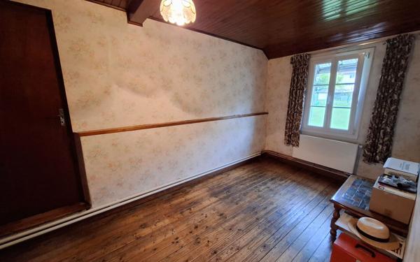 Maison à vendre    4 pièces •  Cuise-la-Motte