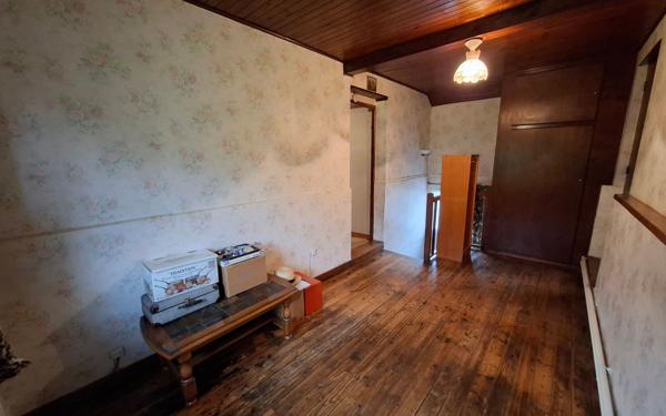 Maison à vendre    4 pièces •  Cuise-la-Motte