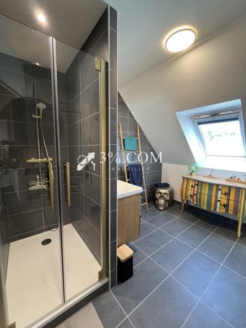 Maison 6 pièce(s) 4 chambre(s) 210 m²