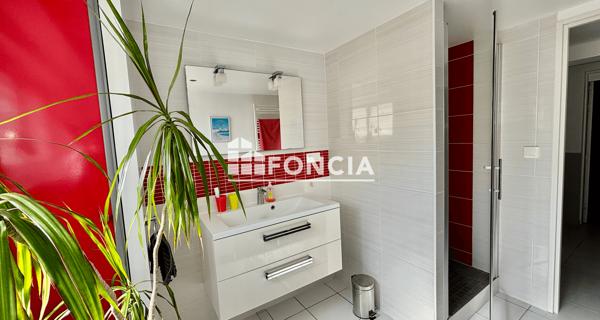 À vendre Maison 5 pièces 205 m² - Niort 79000