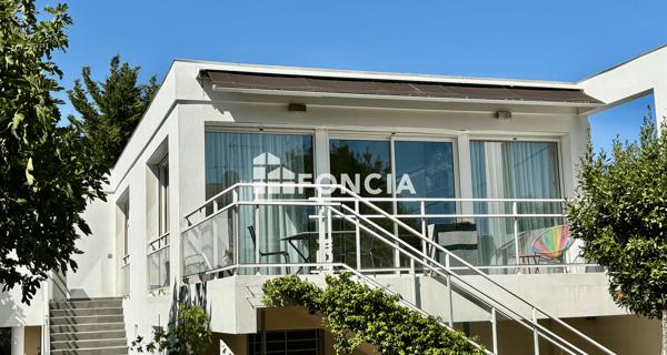 À vendre Maison 5 pièces 205 m² - Niort 79000