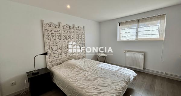 À vendre Maison 5 pièces 205 m² - Niort 79000