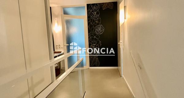 À vendre Maison 5 pièces 205 m² - Niort 79000