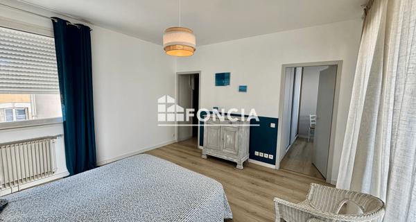 À vendre Maison 5 pièces 205 m² - Niort 79000