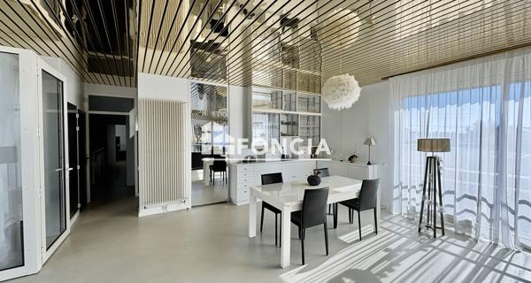 À vendre Maison 5 pièces 205 m² - Niort 79000