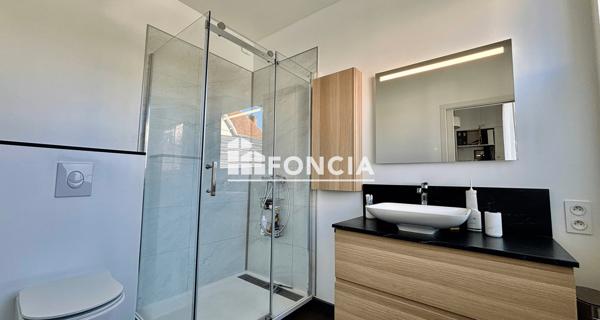 À vendre Maison 5 pièces 205 m² - Niort 79000