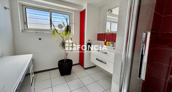 À vendre Maison 5 pièces 205 m² - Niort 79000